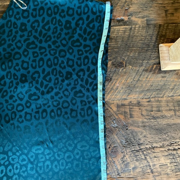 Entro Women's Leopard One Shoulder Top - Picture 10 of 16